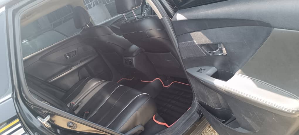 Nigerian used like tokunbo Toyota venza 2014